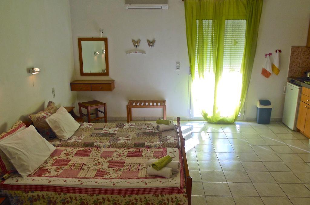Irilena Apartments Stalida Cameră foto