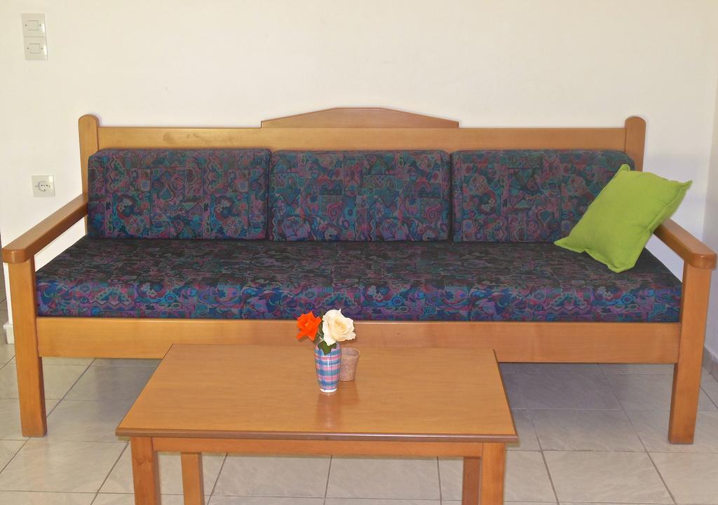 Irilena Apartments Stalida Cameră foto